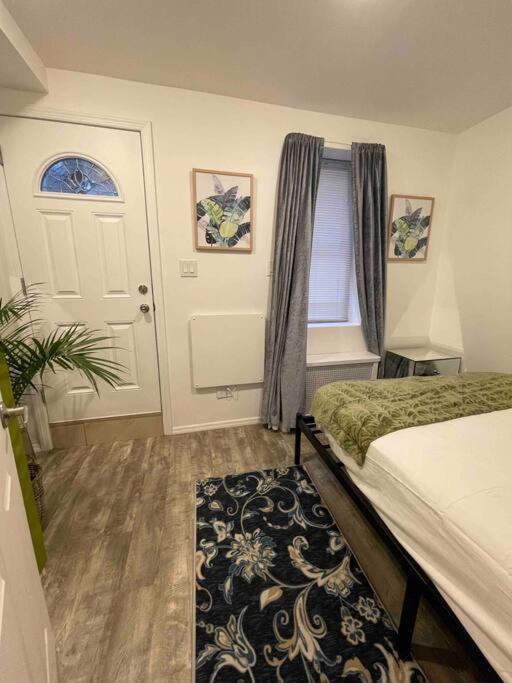 Modern Rental Brooklyn's Hidden GEM New York Buitenkant foto